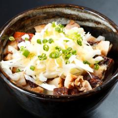 ミニネギ塩ニンニクチャーシュー丼