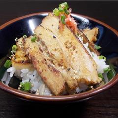 炙りチャーシュー丼