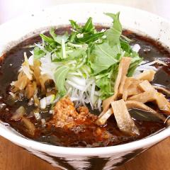 黒担々麺