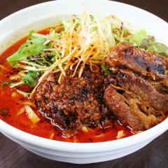 担々牛肉麺